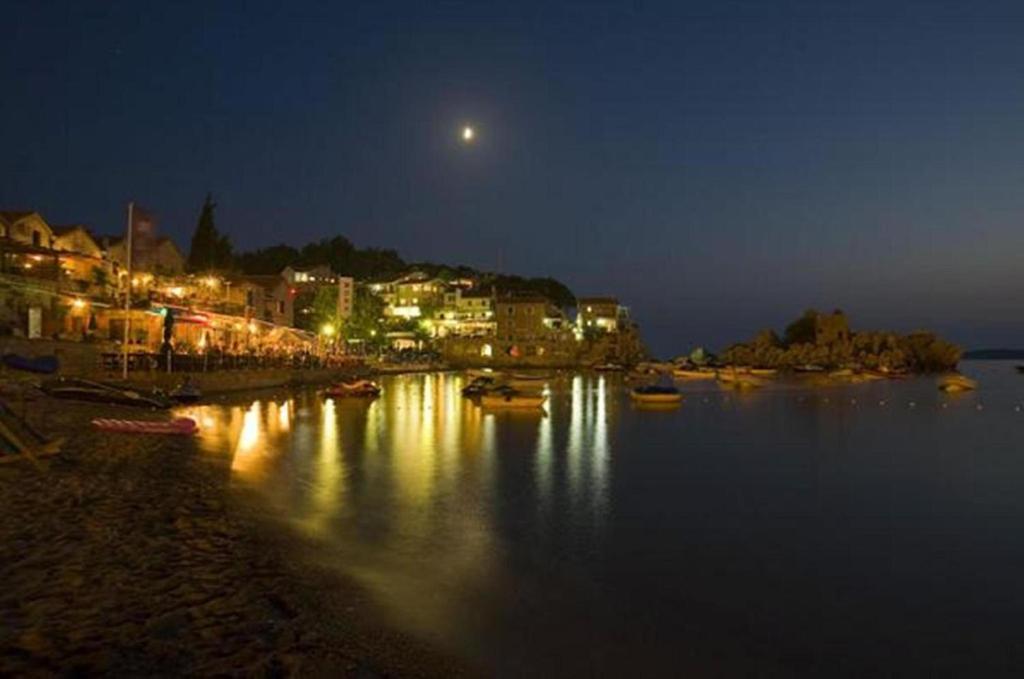 סבטי סטפן Guest House Villa Pastrovka מראה חיצוני תמונה